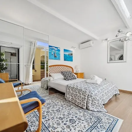 Luxury Living In Exclusive Rdr491 *