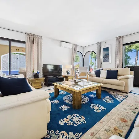 Luxury Living In Exclusive Rdr491 *