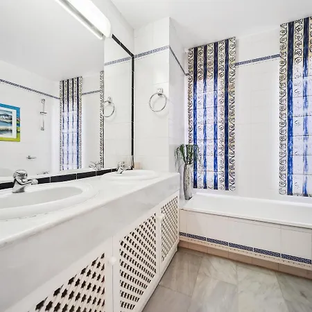 Villa Luxury Living In Exclusive Rdr491 *