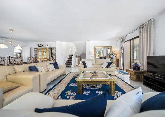 Villa Luxury Living In Exclusive Rdr491 *