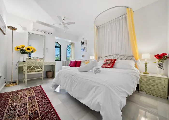Luxury Living In Exclusive Rdr491 Villa Marbella