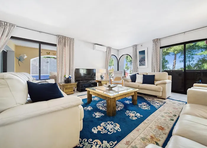 Luxury Living In Exclusive Rdr491 *